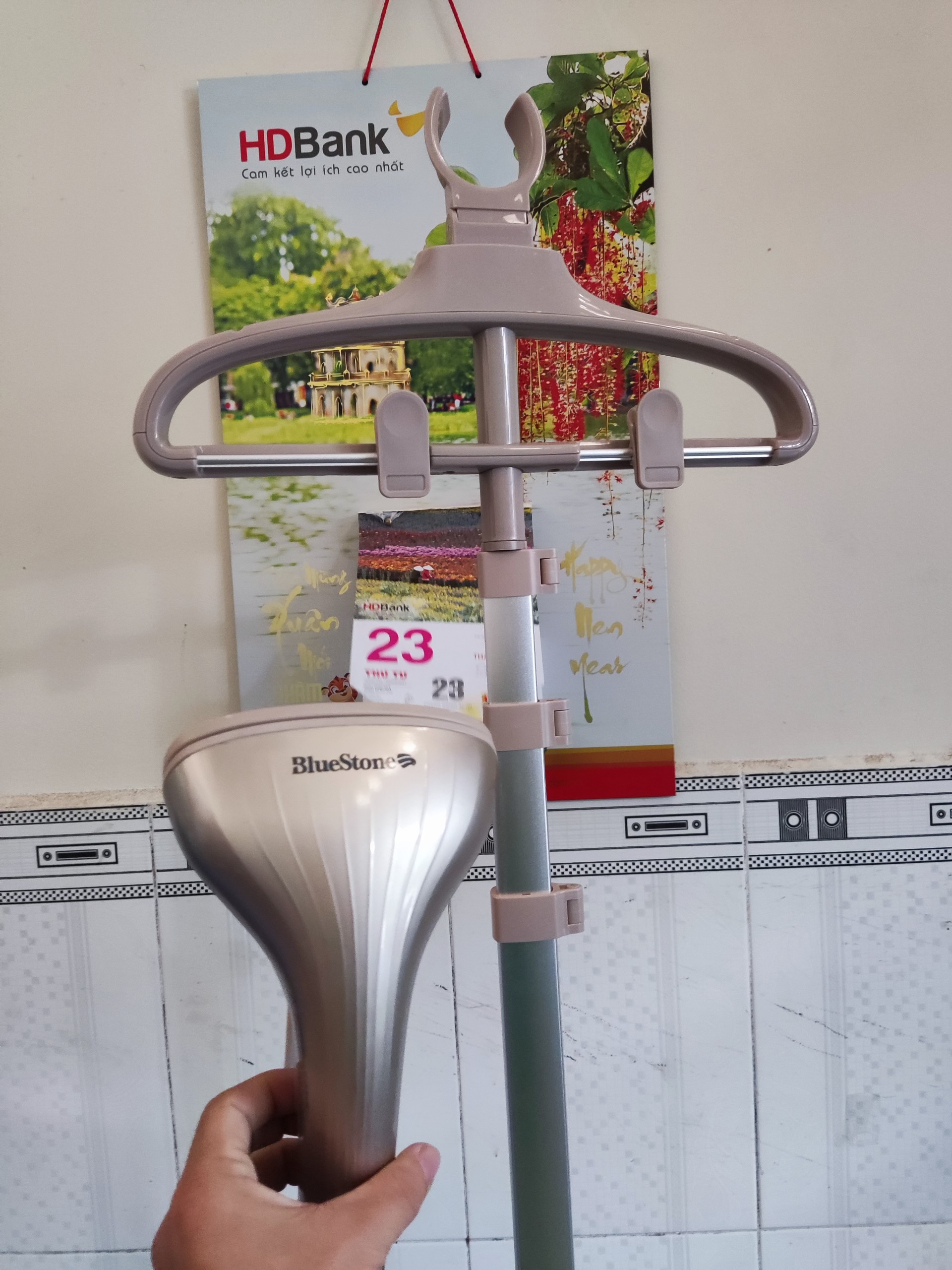 Bàn ủi hơi nước Bluestone GSB-3941