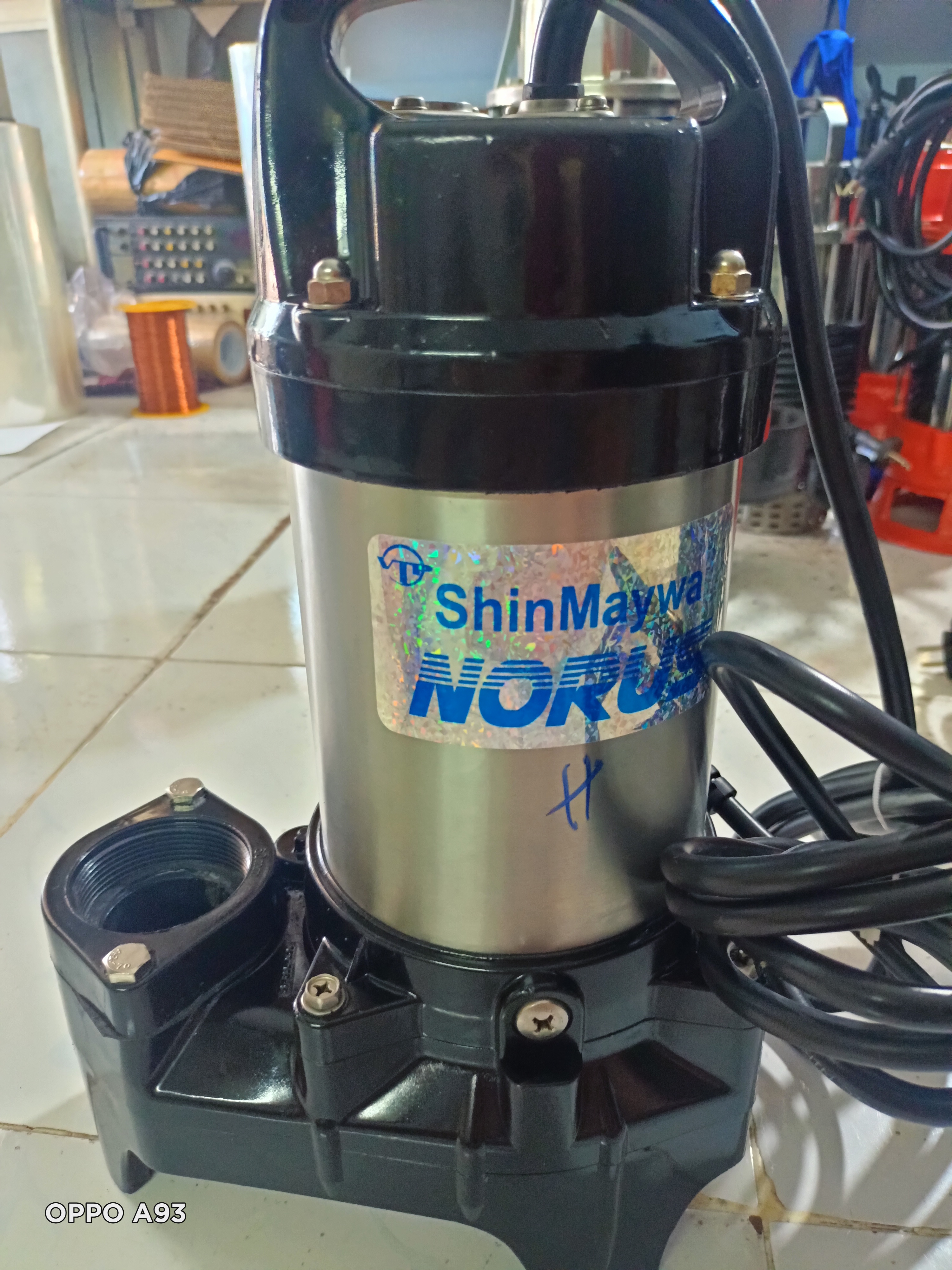 Máy bơm chìm bãi nhật 1000w_220v