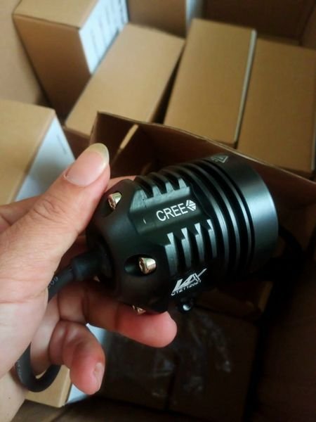 đèn trợ sáng L4x gắn xe máy.