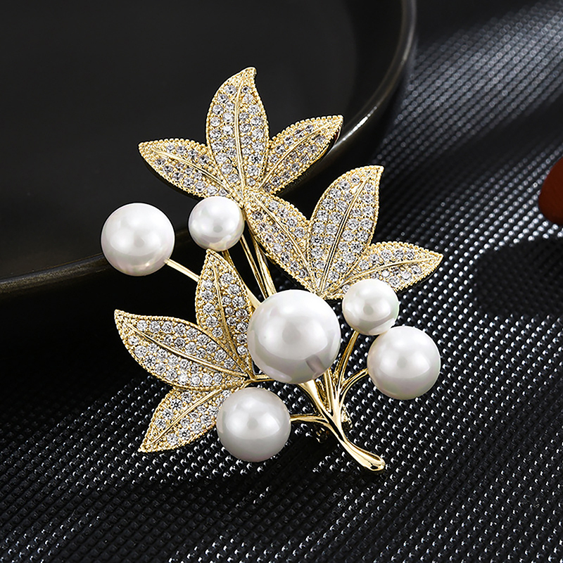 Fashion%20Pearl%20Leaf%20Brooch%20For%20Women%20Plant%20Brooches%20Clothing%20Coat%20Jewelry%20Party%20Accessries%20Gifts%20-%20Image%208