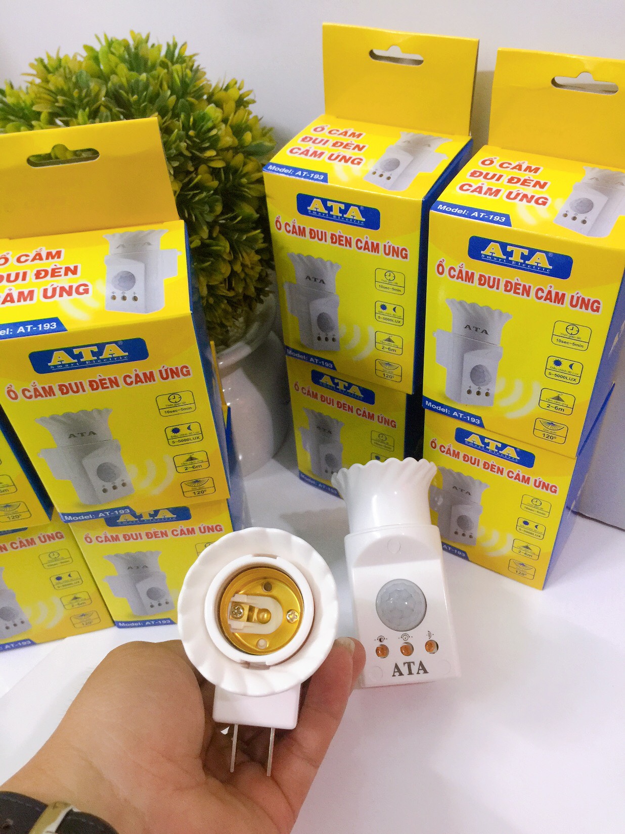 Ổ cắm đui đèn cảm ứng ATA 193 (Đui cảm ứng cắm vào ổ điện 220VAC)(Chỉnh được thời gian, độ lux)