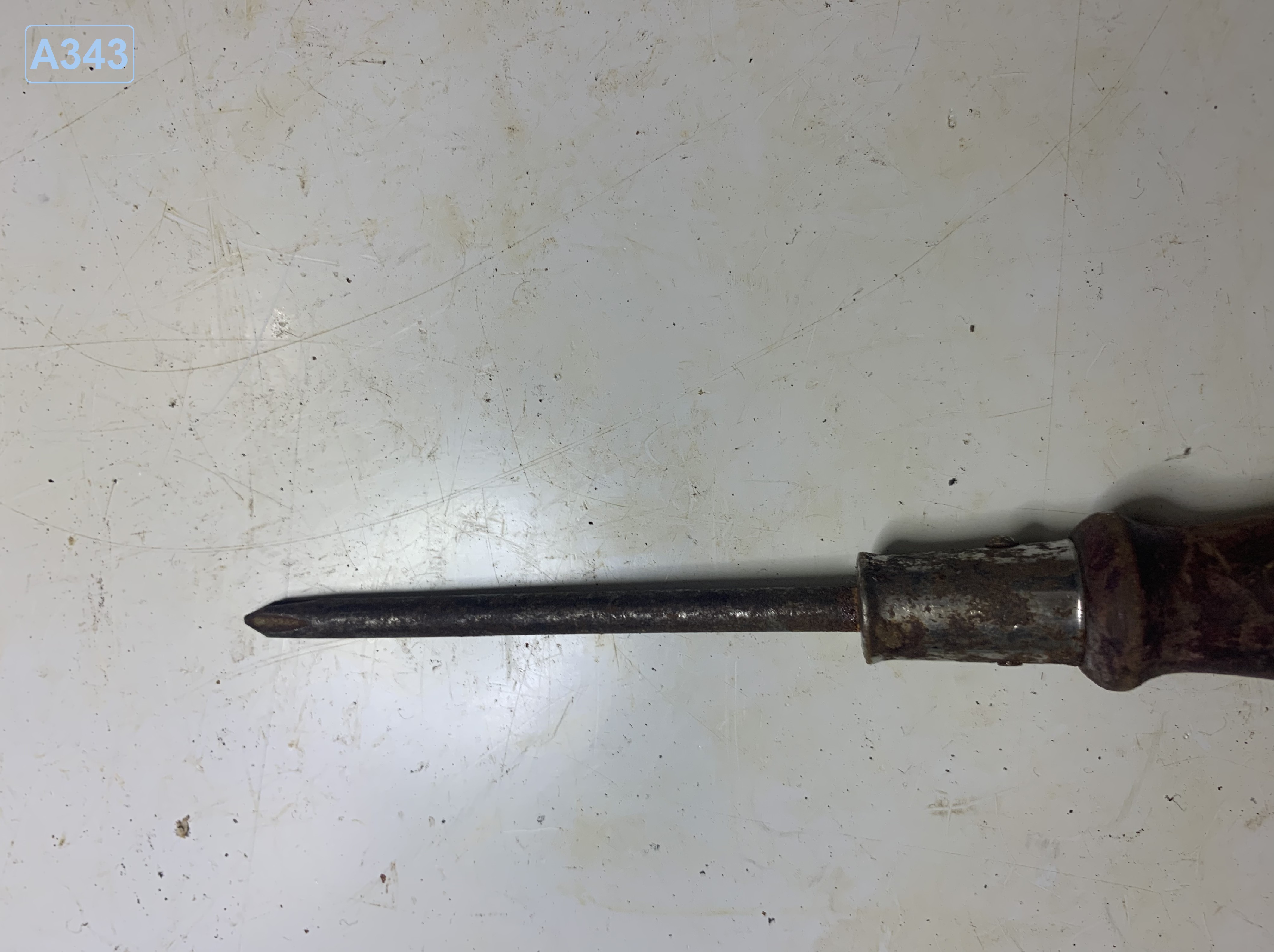 Tô vít 4 cạnh cán gỗ mã A343 hàng Nhật bãi