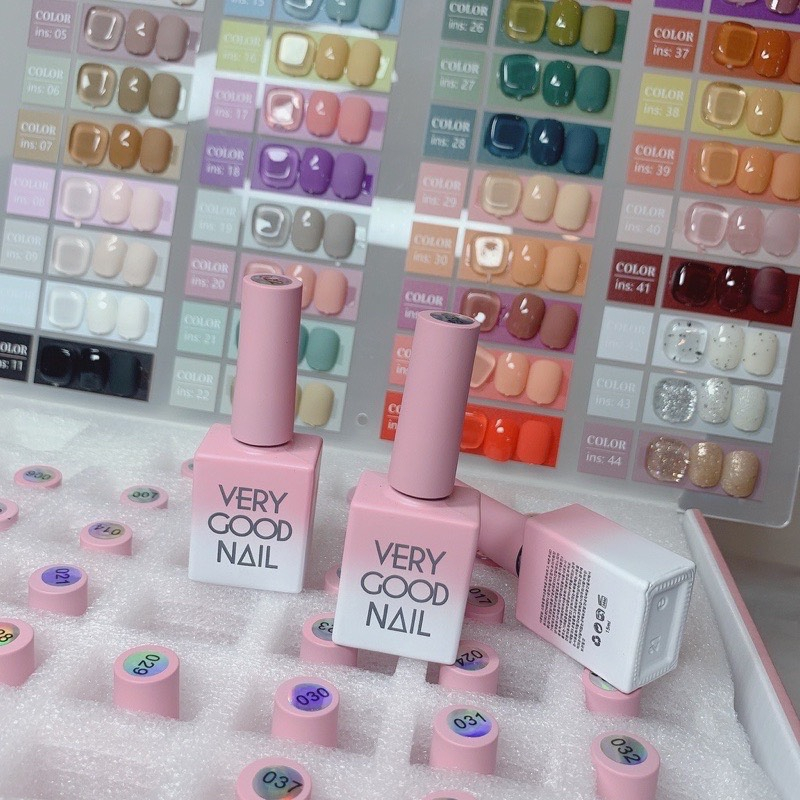 Sơn gel very good nail base , top ,trắng ,đen 15ml