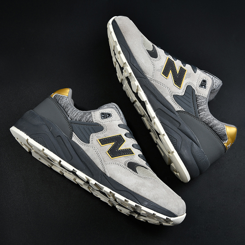 winter new balance shoes