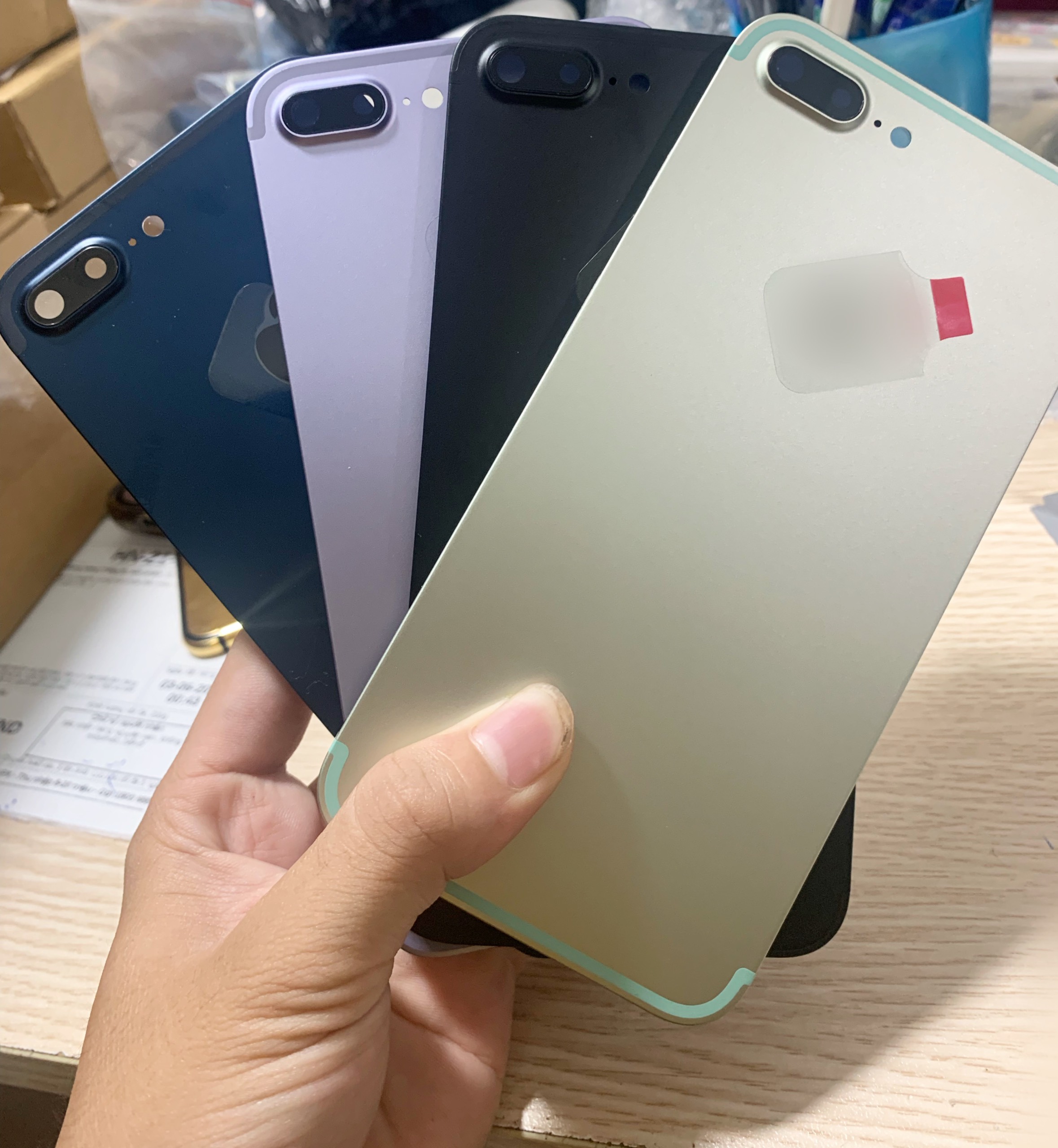 Vỏ ip7 plus vuông cạnh kèm phím nút khay sim