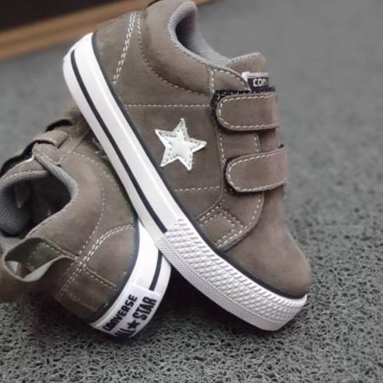 gidsel Mand dråbe Sale Of Children's Shoes CONVERSE ONE STAR VELCRO KIDS Without Rope i |  Lazada PH