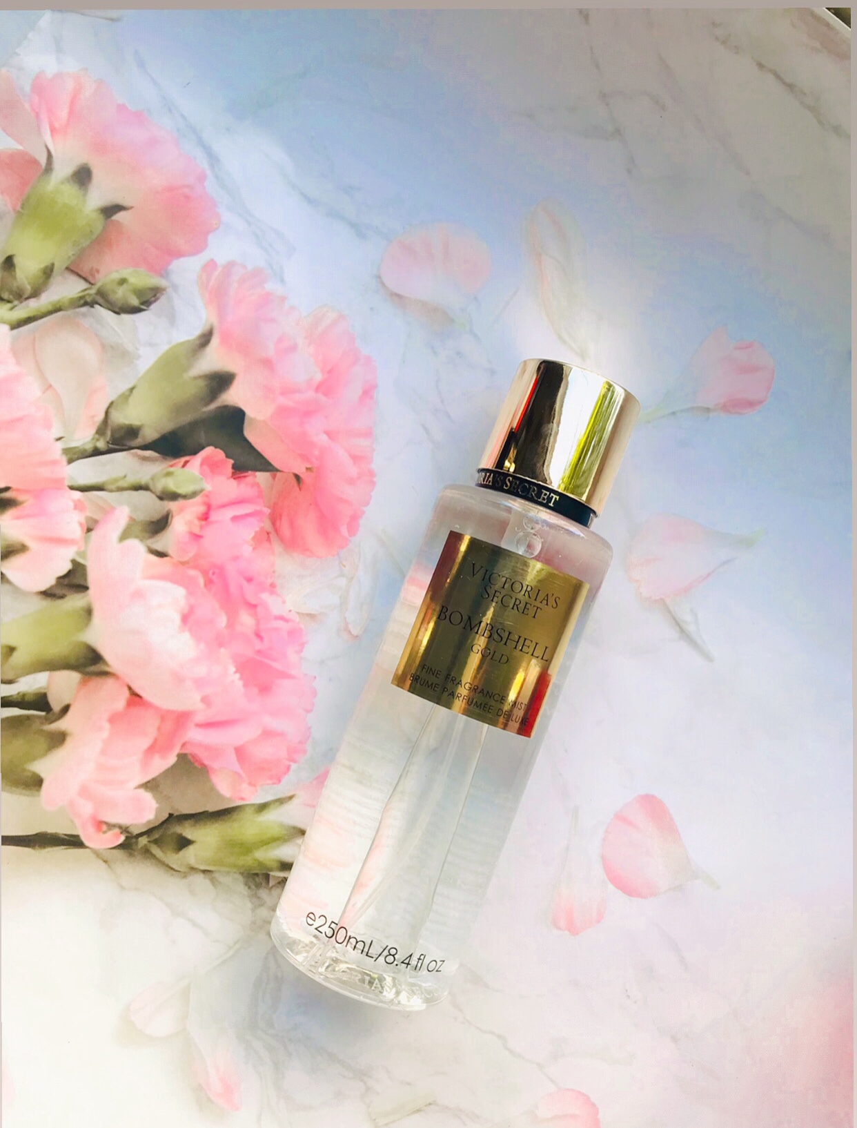 Bodymist Victoria Secret xịt thơm Bombshell/Xịt Thơm Toàn Thân 𝗩𝗜𝗖𝗧𝗢𝗥𝗜𝗔'𝗦 𝗦𝗘𝗖𝗥𝗘𝗧 Bombshell 250ml/Xịt thơm toàn thân Victoria Secret