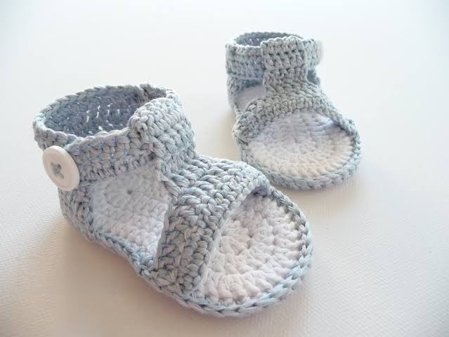 CROCHET WOOLEN BABY BOOTIES / BABY SHOES / BABY CHAPAL / CROCHET ITEMS