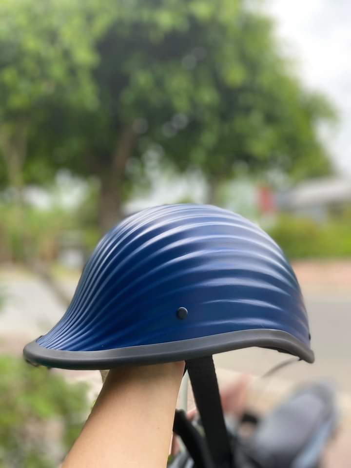 Nón bảo hiểm đua ngựa sọc