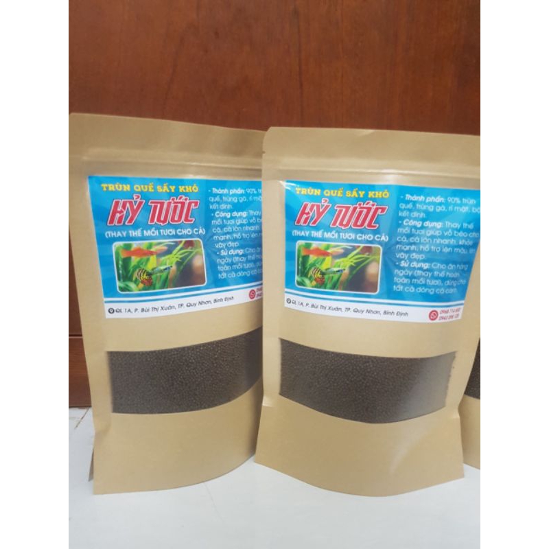 Thức ăn cho cá_Hạt trùn quế sấy khô