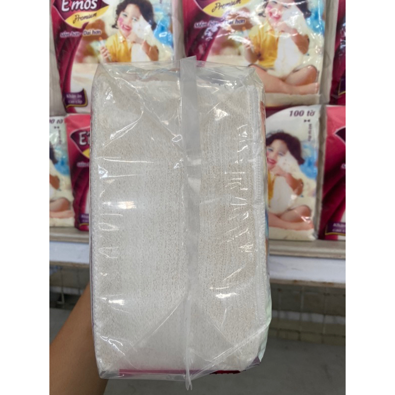 Khăn Giấy Vuông Emos  khổ giấy 330mmx330mm