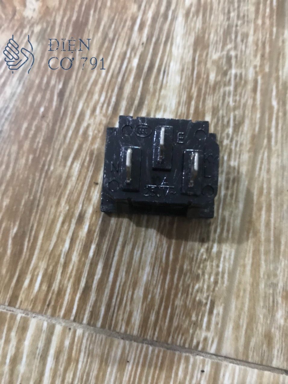 ĐẾ Jac chân cắm điện thay thế cho nồi cơm siêu điện ....