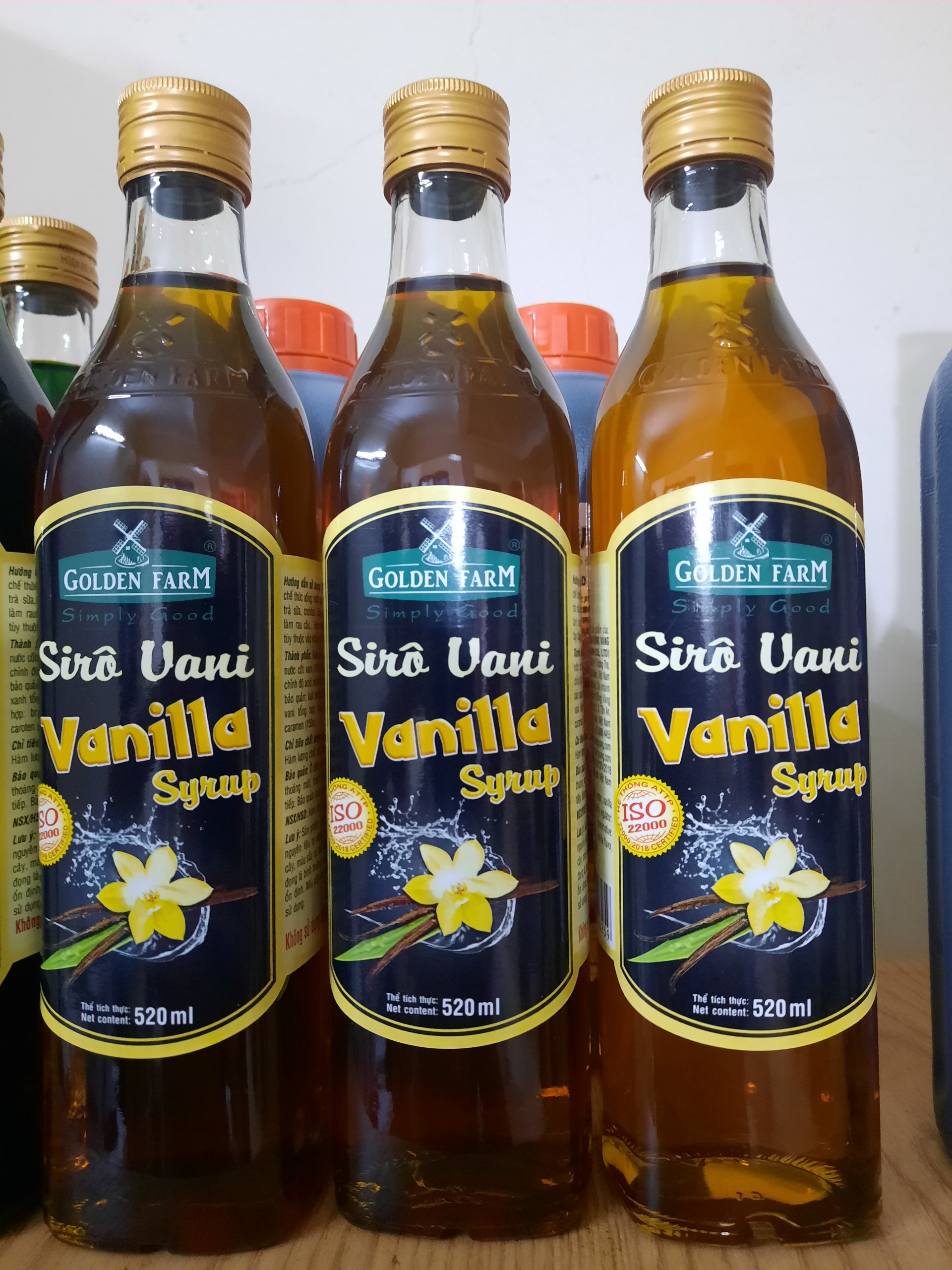 Siro Vani Golden Farm chai 520ml
