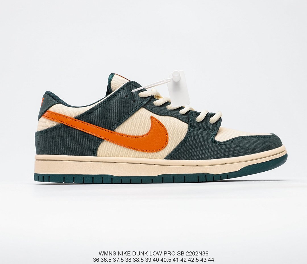 dunk low pro sb skate shoes