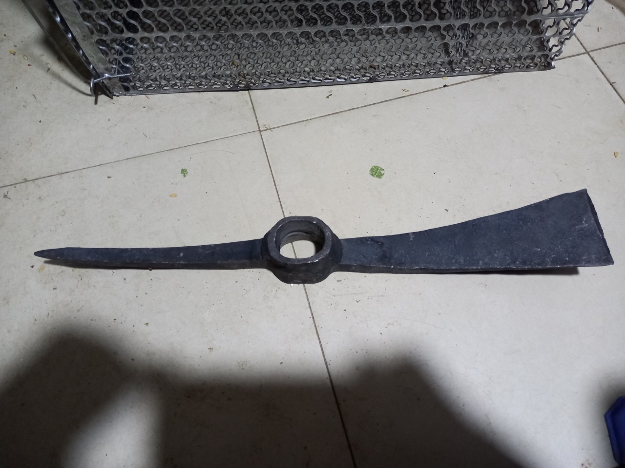 Cuốc chim 2 đầu cuốc đất bổ củi nhíp xe
