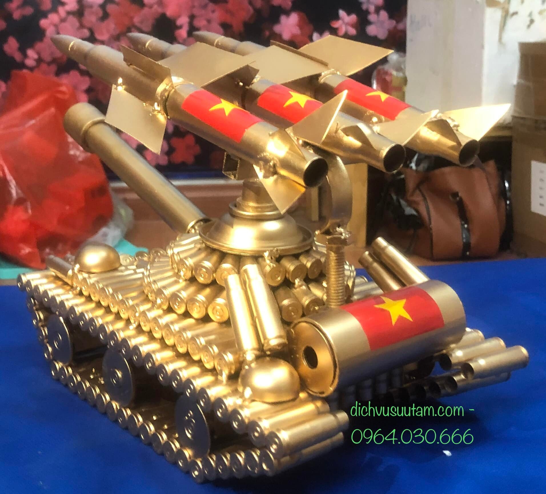 Mô hình xe tăng chiến đấu tên lửa SAM-3 bằng vỏ đan