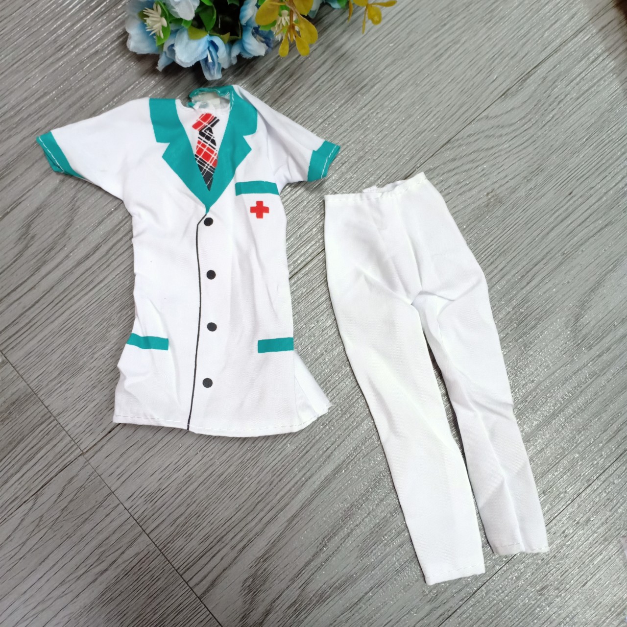 búp bê mặc bộ đồ bác sỹ và set đồ đôi cho búp bê barbie size 30cm