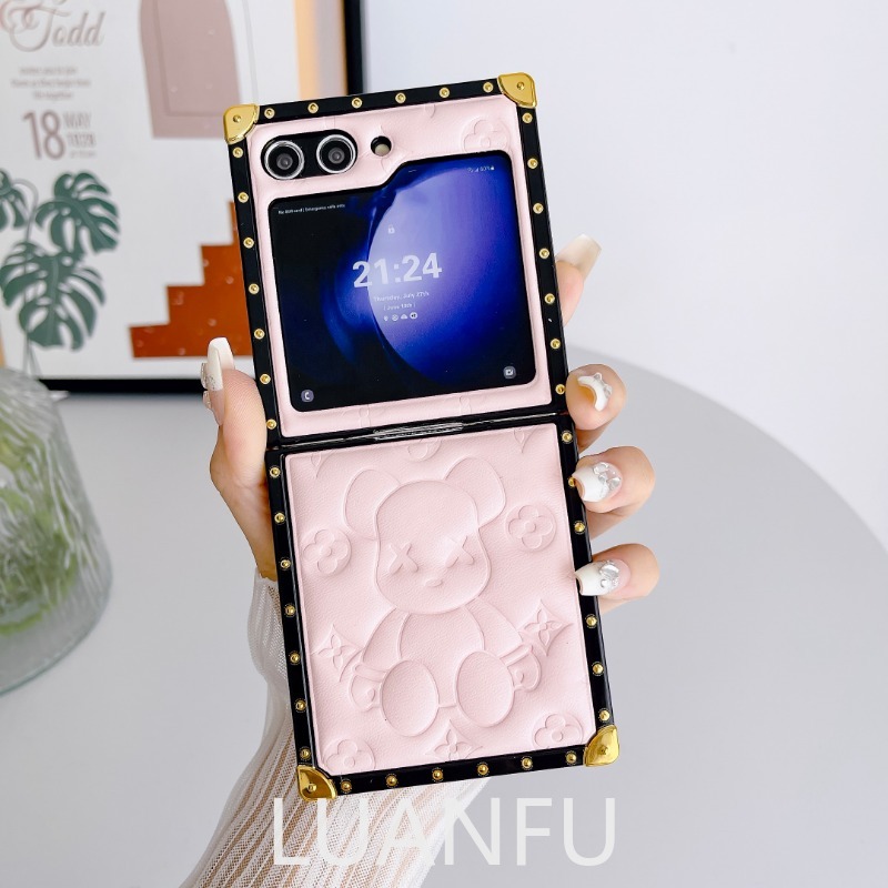 Case for Samsung Galaxy Z Flip5 Cute Three-dimensional Bearskin Pattern Flip Phone Case with Four Corners Reinforced Anti-drop Shockproof Protective Case