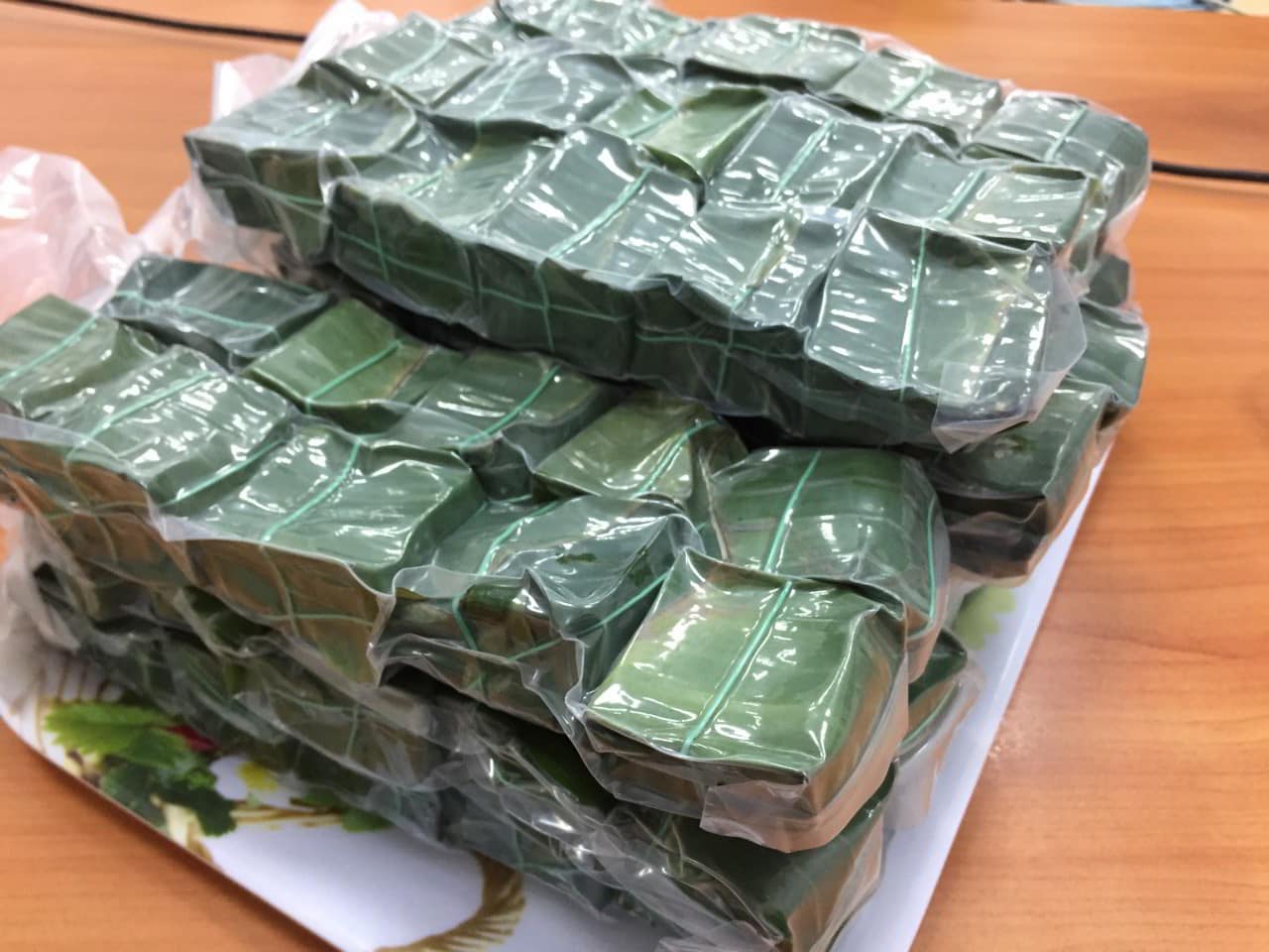 NEM CHUA CHỢ HUYỆN- ĐẶC SẢN BÌNH ĐỊNH ( 1 bịch 10 chiếc)
