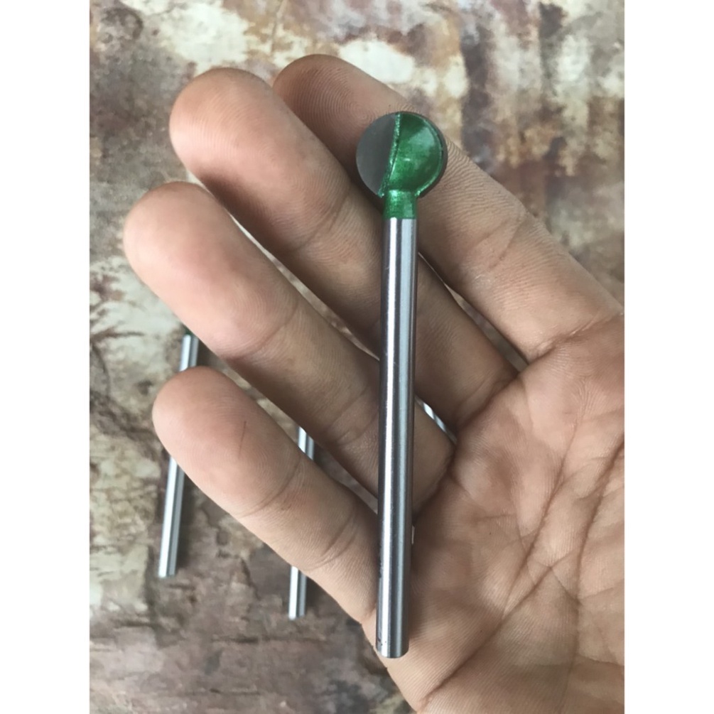 Mũi  chạm khắc gỗ quả đào