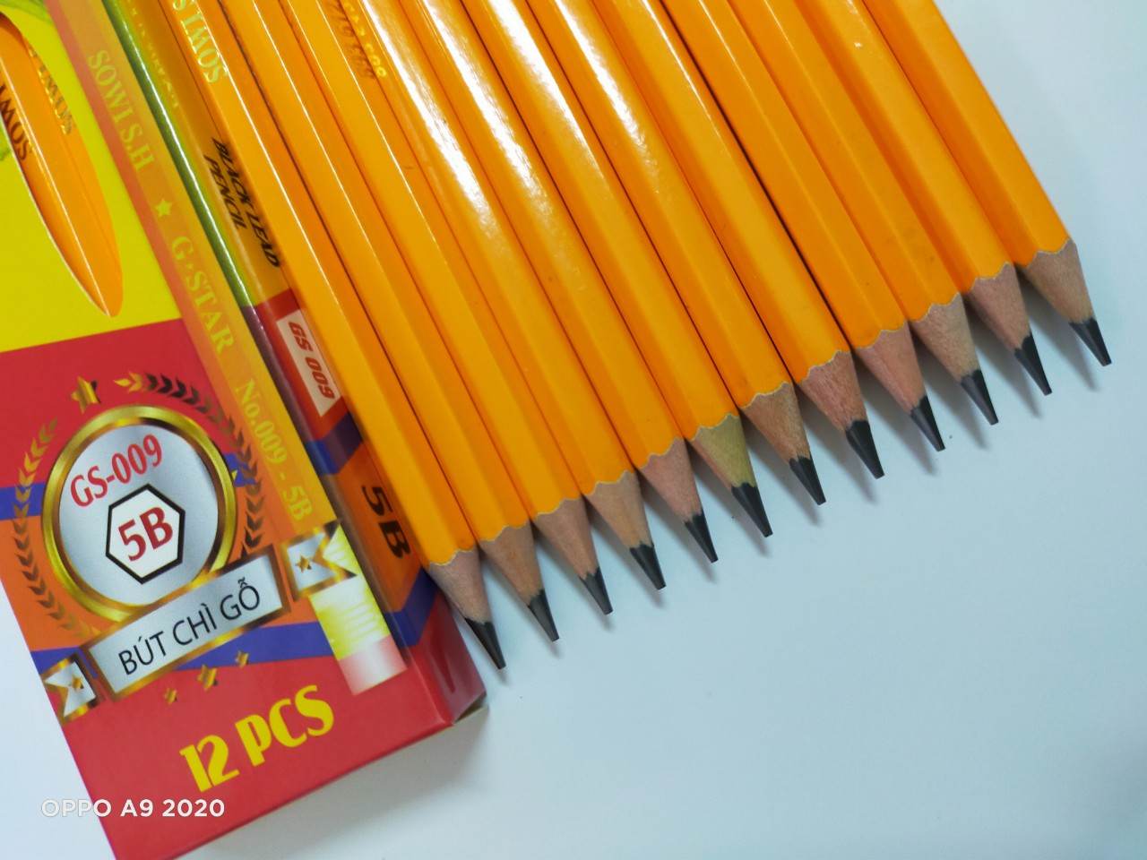 Hộp 12 bút chì Vàng GStar (2B/3B/4B/5B/6B)