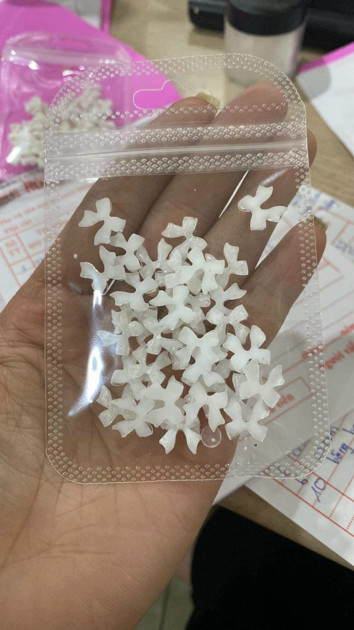 Set charm nơ đính móng trắng 50 cái nail