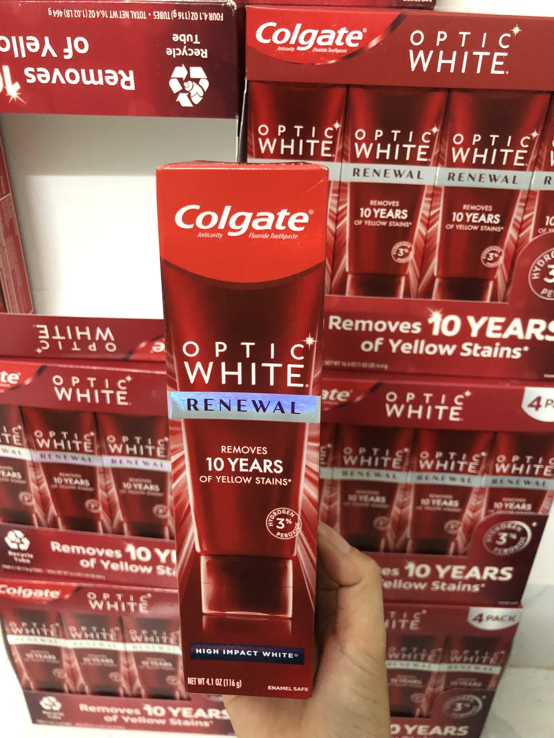 Kem đánh răng Colgate Optic White Renewal 116g Mỹ