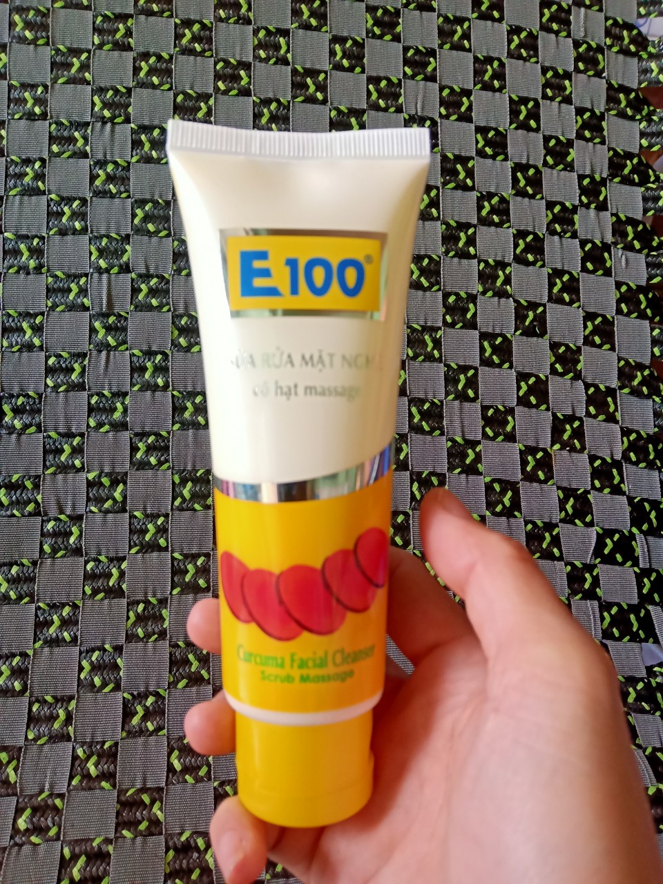 Sữa Rửa Mặt Nghệ E100+ Nghệ Hạt Thorakao