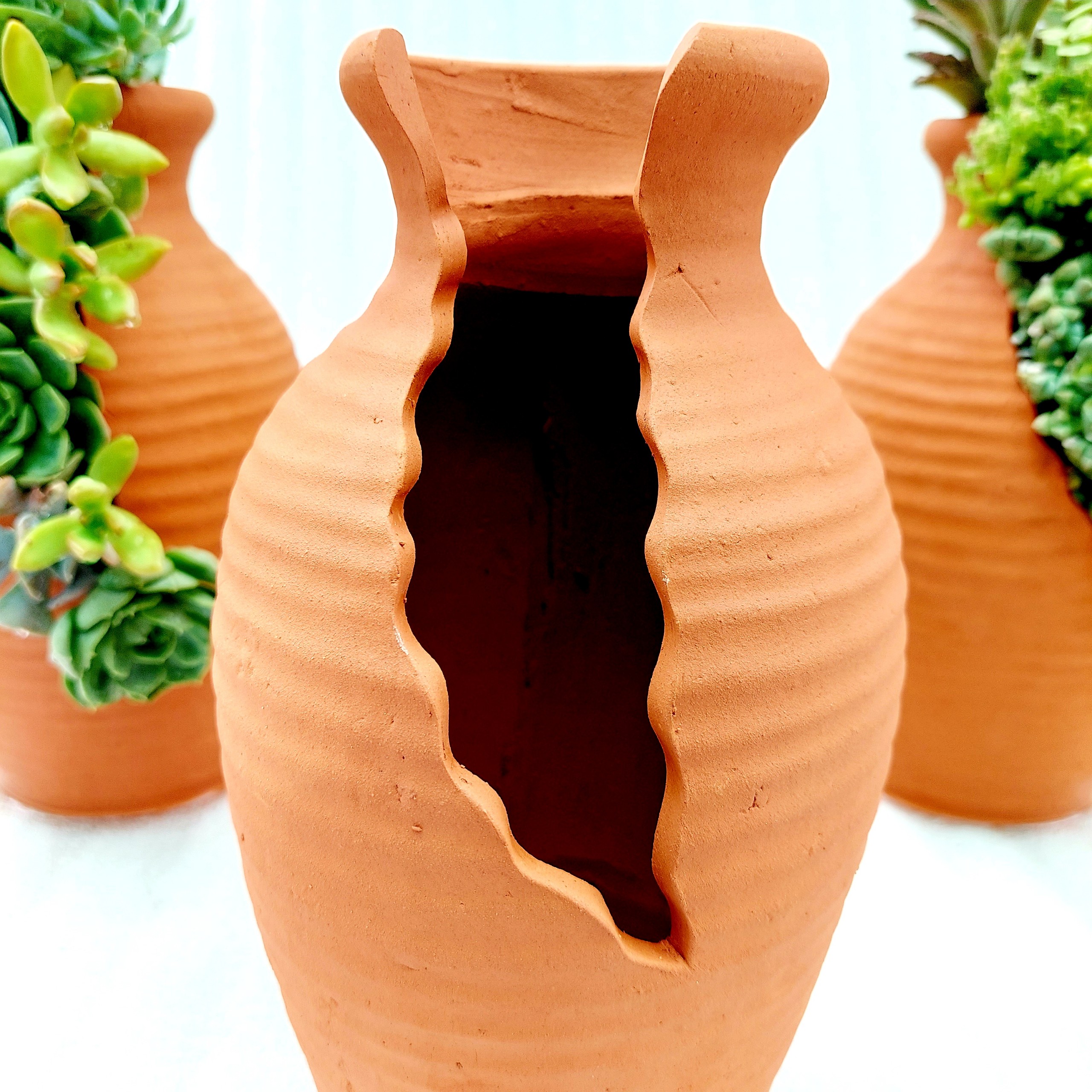 Chậu đất nung - Bình hoa 925, miệng chậu 9cm, chiều cao 25cm