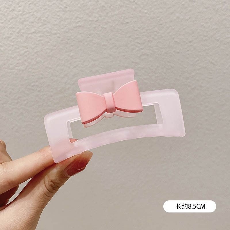 Kẹp Tóc Hình Trái Tim Màu Hồng Bằng Acrylic