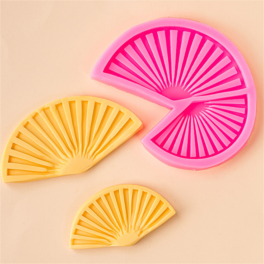 Hot 3D Silicone Mold Silicone Cake Decorating Tools Cupcake Silicone Mold Fan Shape Cake Decorating Tools DIY Silicone Mold