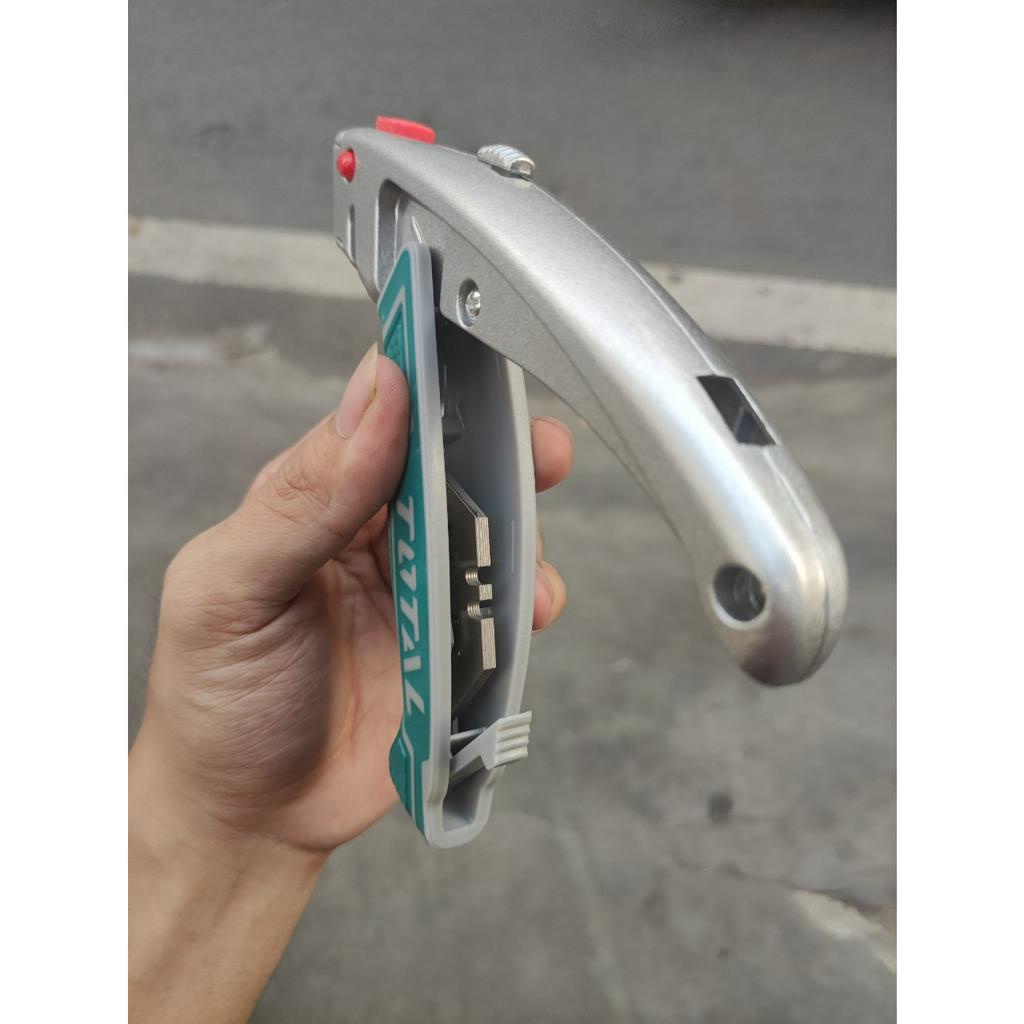 Dao rọc giấy đa năng THT5126128 TOTAL ( mẫu mới)