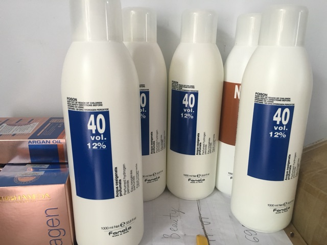 Oxy trợ nhuộm Fanola Perfumed Hydrogen Peroxide 1000ml(NEW-2024)