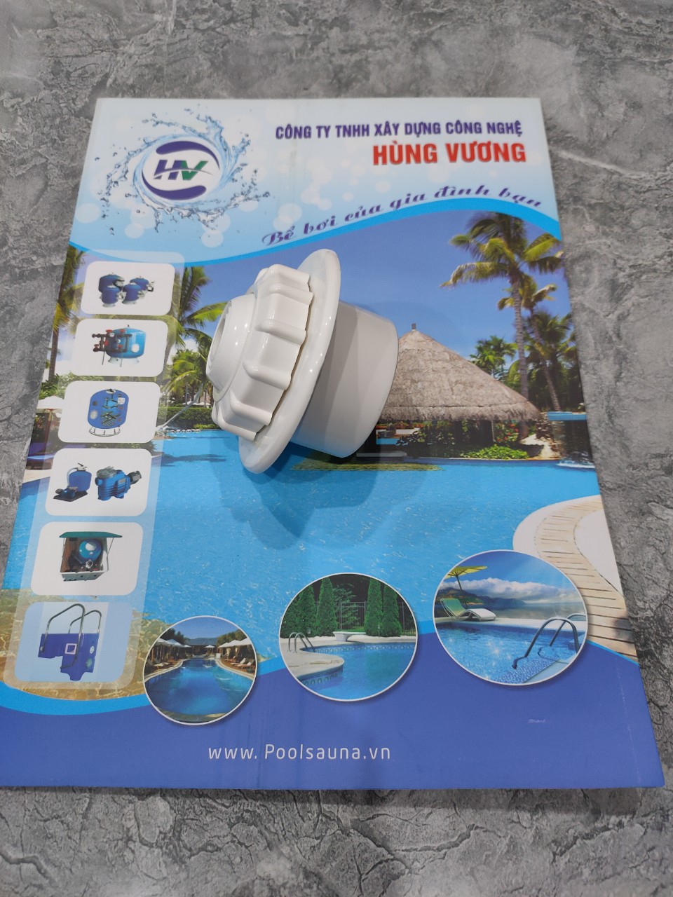 Đầu trả nước thành bể bơi