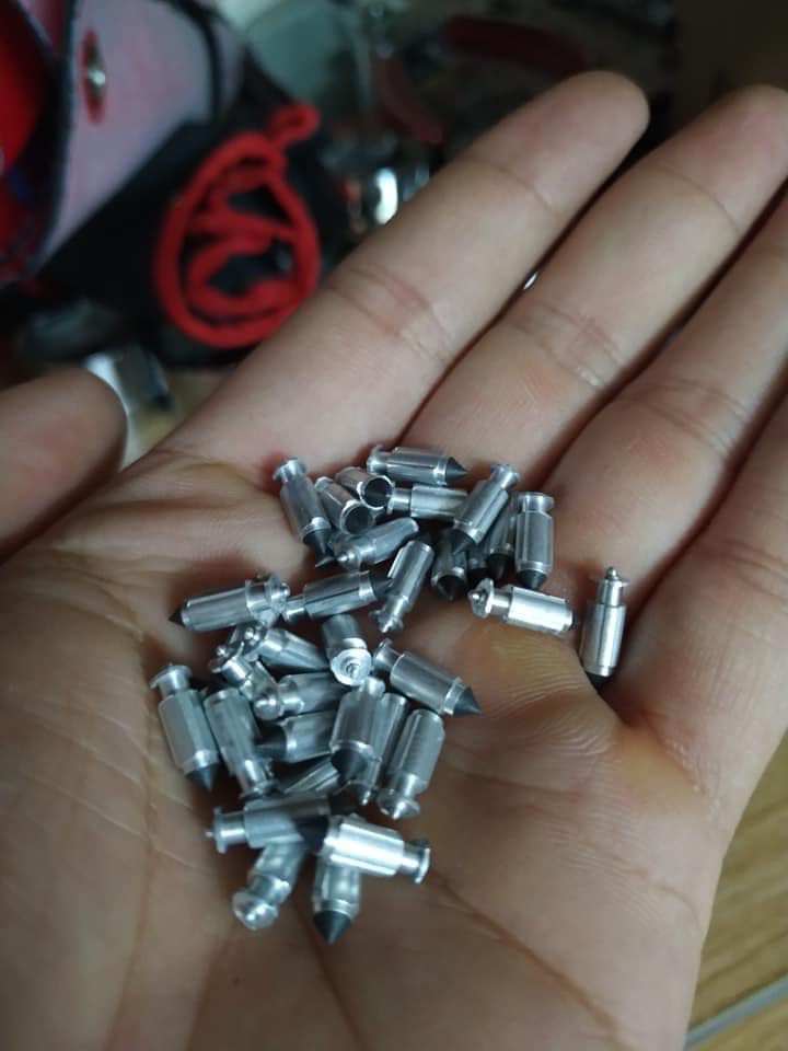 Bộ dao đóng chế chảy xăng dư bình xăng con