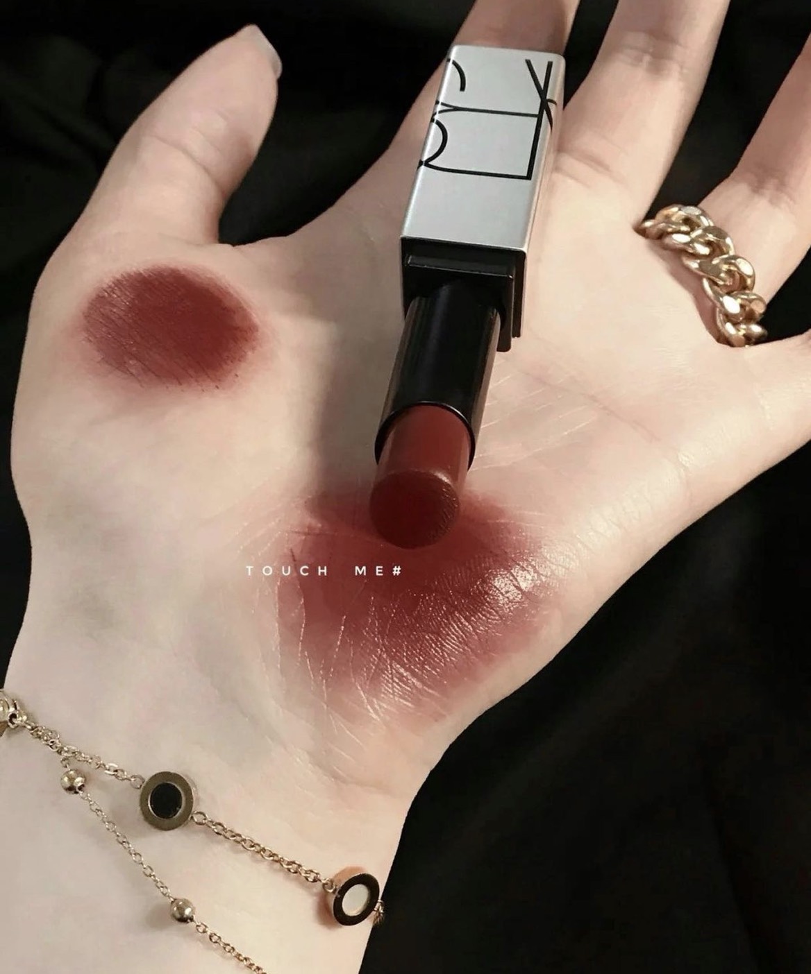 Son Nars 𝐒𝐎𝐅𝐓 𝐌𝐀𝐓𝐓𝐄 𝐓𝐈𝐍𝐓𝐄𝐃 𝐋𝐈𝐏 𝐁𝐀𝐋𝐌 vỏ bạc màu TOUCH ME và WHIP LASH