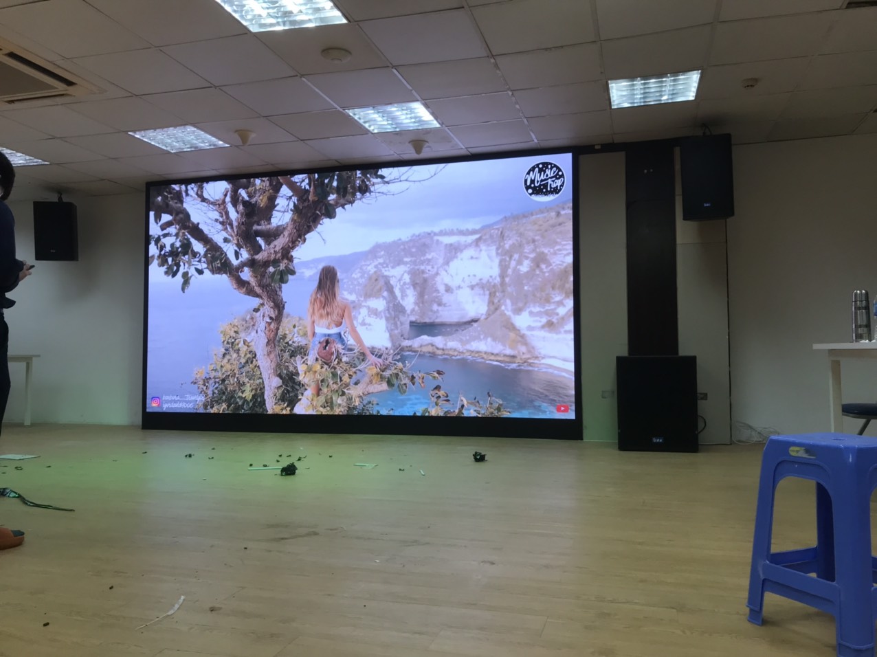 Màn hình Led 100 inch