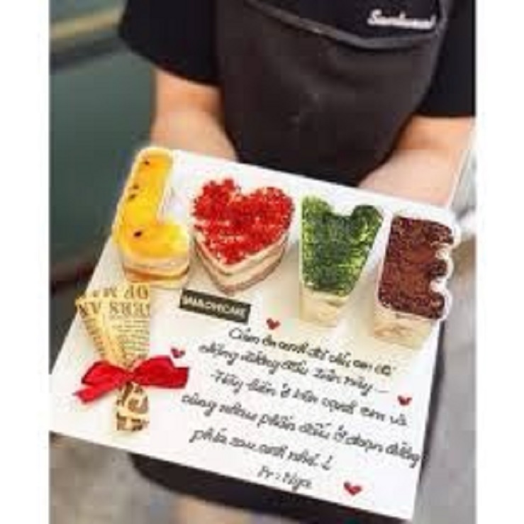 Hộp Mousse i love u - chữ love