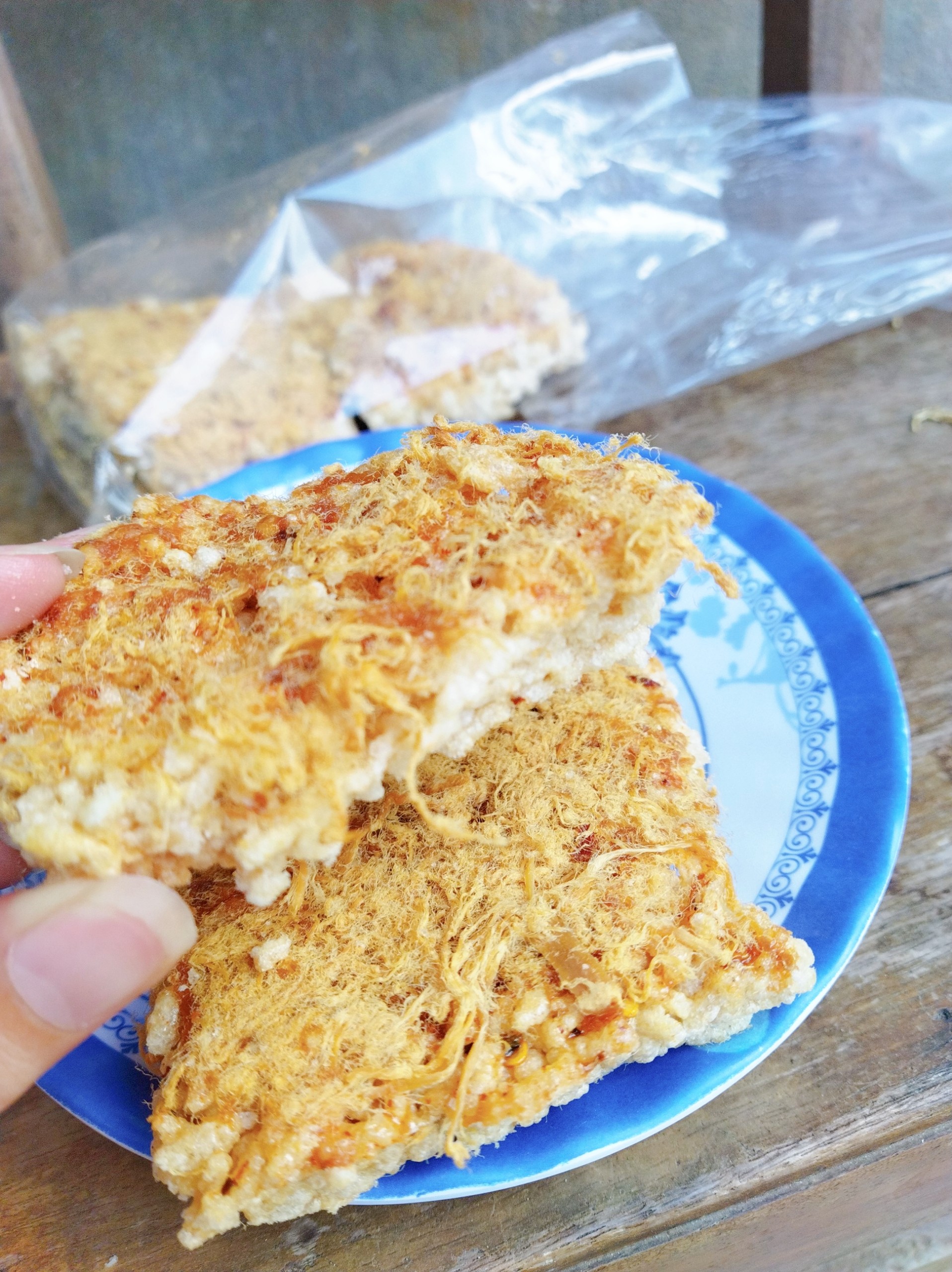Cơm cháy siêu chà bông túi 200gram