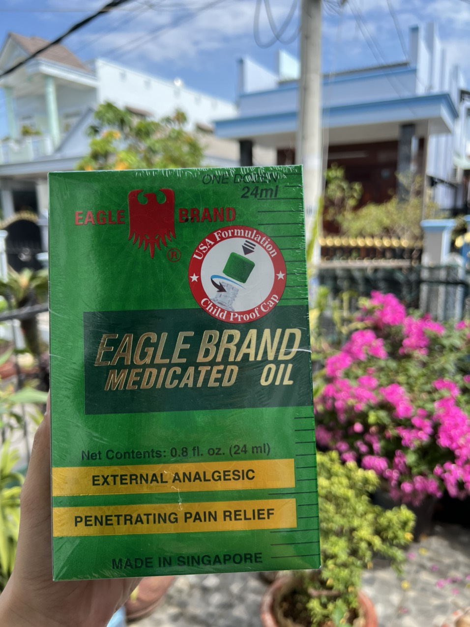 [HCM]Dầu Gió Xanh 2 Nắp M.Ỹ Eagle Brand Con Ó. 24ml