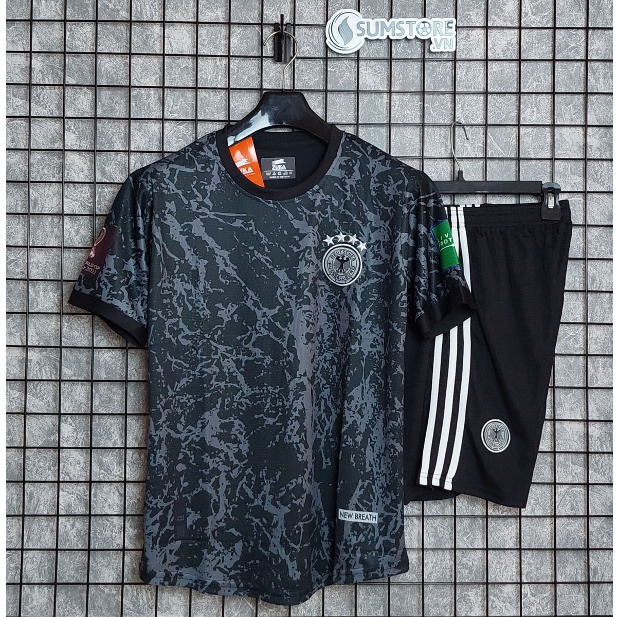 Áo Đá Bóng Đức Đen ZK - Đồ Đá Banh Nam Nữ Vải Thun Mè Cao Cấp
