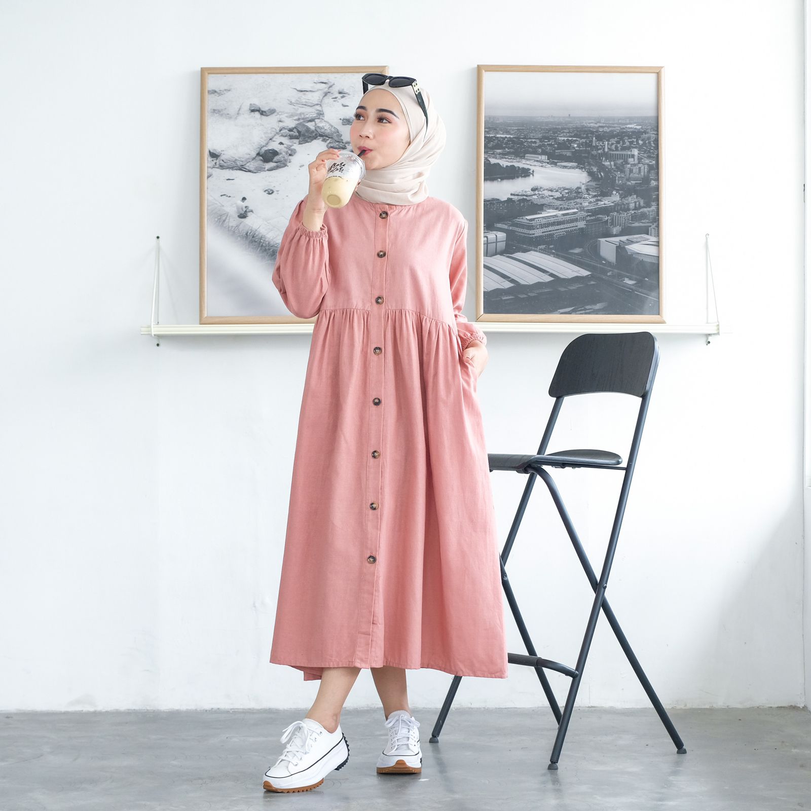 midi dress katun linen Brown Cotton Linen Midi Dress with Drawstring Waist and V-Neck Xiaolizi