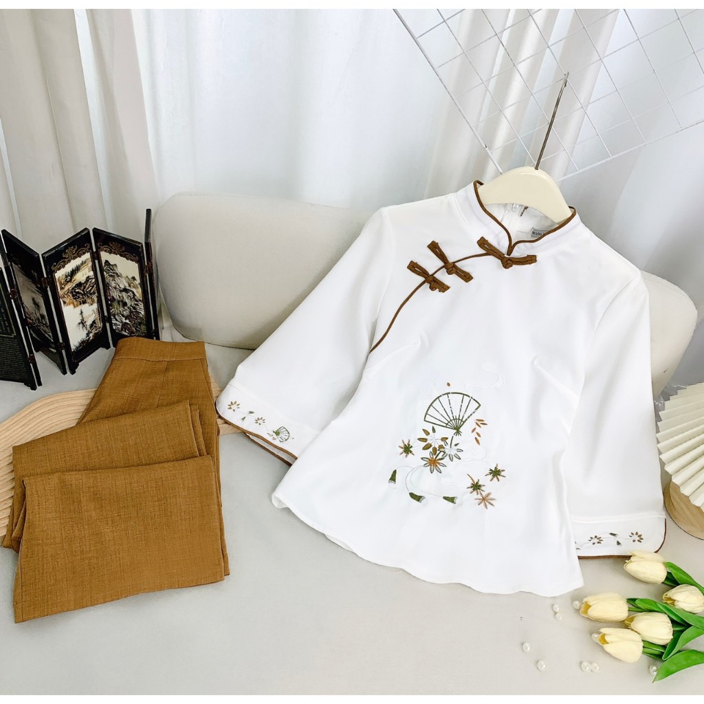 Bộ đồ lam đi chùa lụa xước cổ tàu cúc đũa chéo thêu quạt hoa dây, bộ phật tử đi chùa tay lỡ chất lụa gấm cao cấp