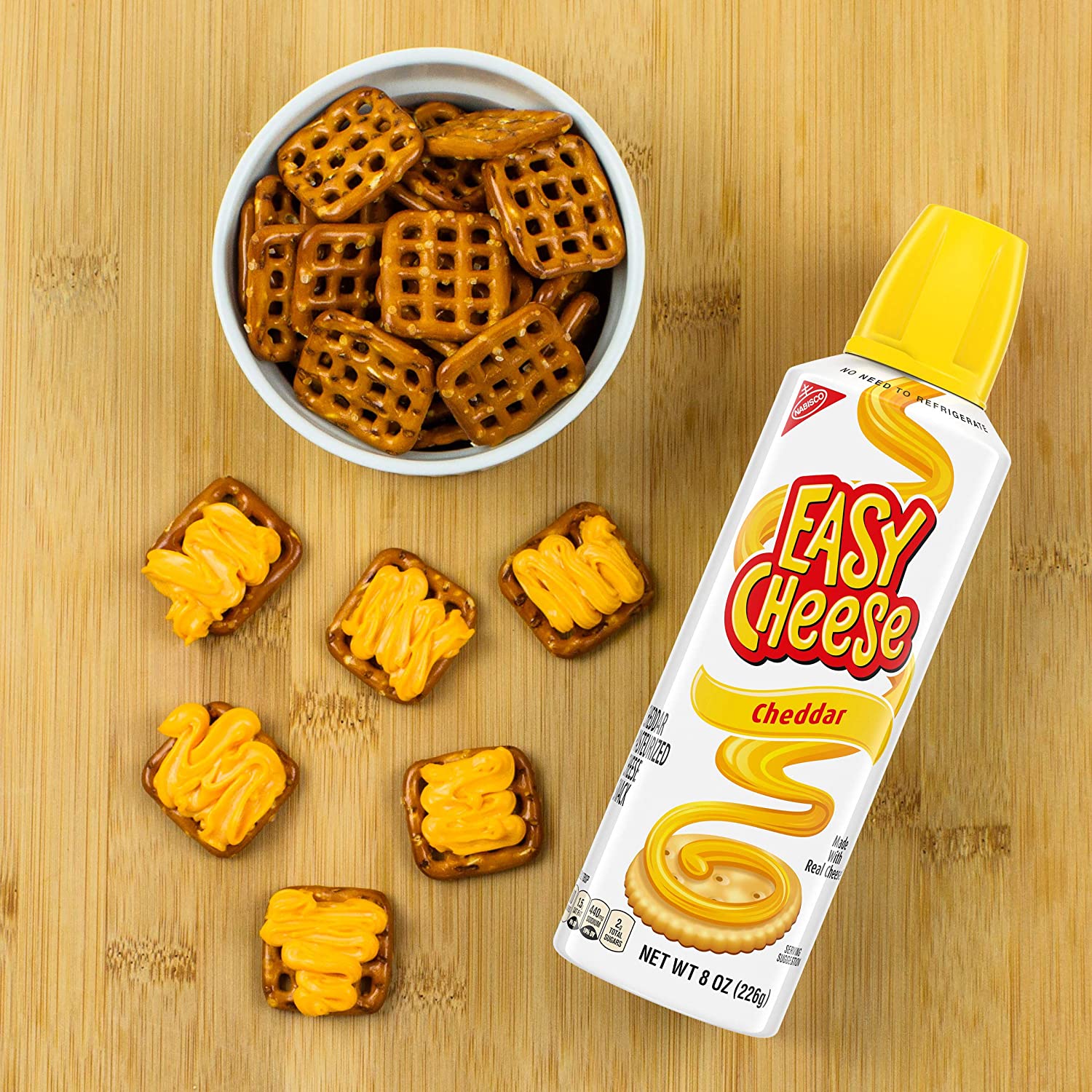 Bottle of Cheese Spray Easy Cheese Cheddar Cheese Snack, 226g (8oz)