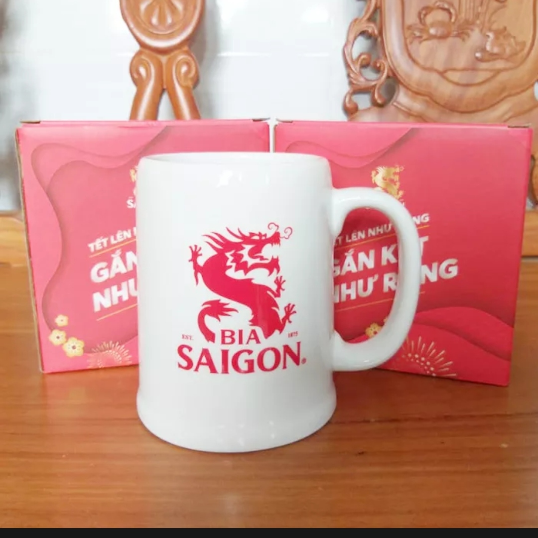 Ly bia Sài Gòn siêu to