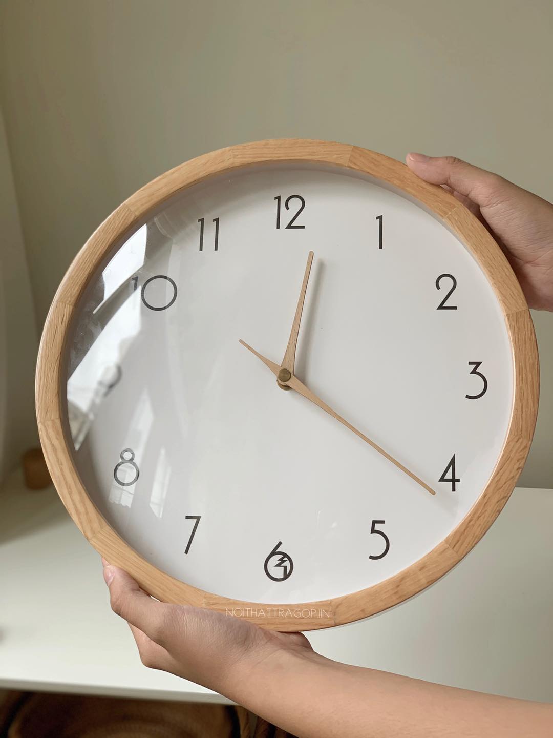 Đồng hồ khung gỗ 01
