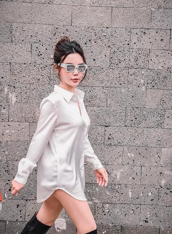 ÁO SƠ MI NỮ MÀU TRẮNG CỔ ĐỨC IN CHỮ DỌC