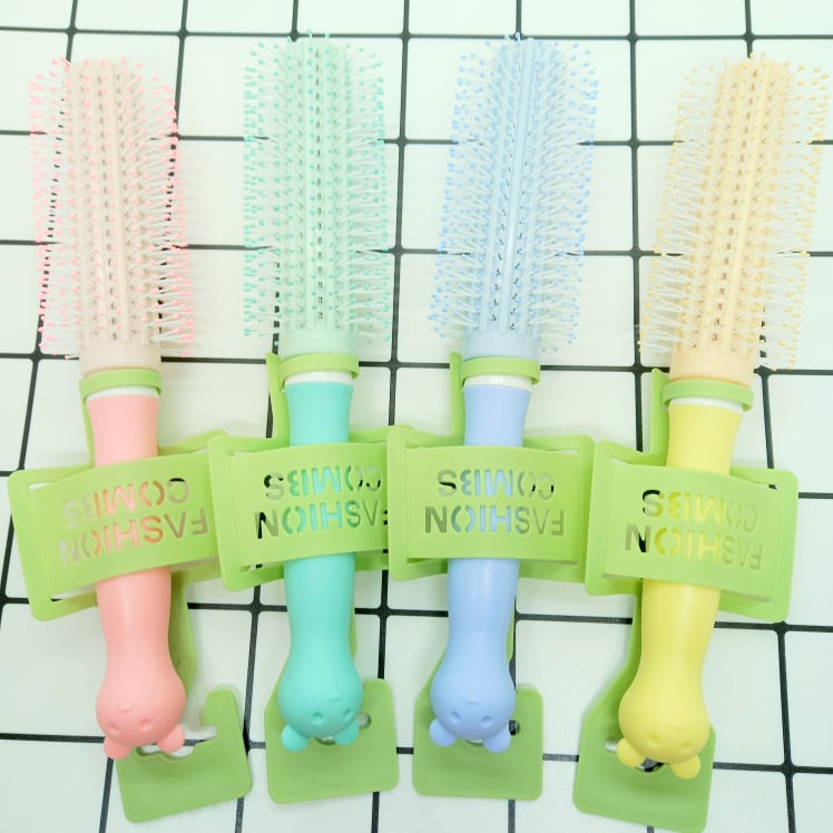 Lược Cuốn Tóc Tròn Đa Năng Gầu Gấu Cute