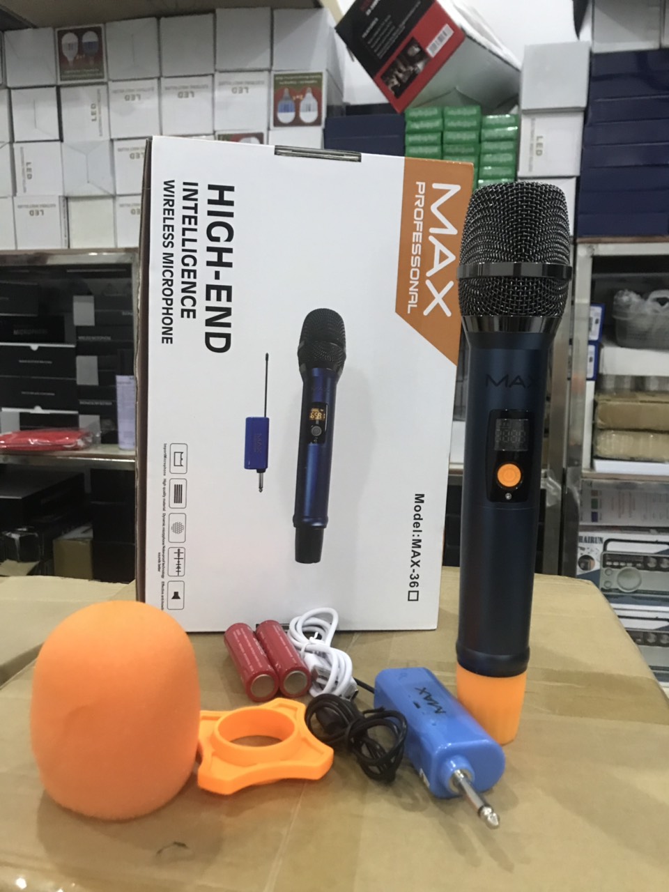 Micro không dây đa năng Max 36