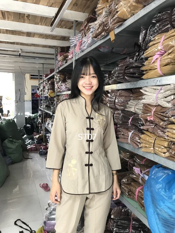 Đồ Lam Đi Chùa mẫ sẩm thêu sen
